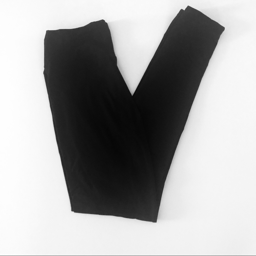JUST IN! NWT Black Yoga Band Leggings One Size - Picture 6 of 7
